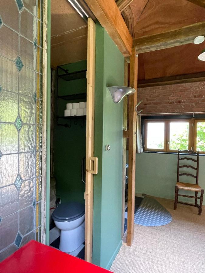 Jolie Cabane Avec Jacuzzi Pour Les Amoureux De La Nature Tullins المظهر الخارجي الصورة